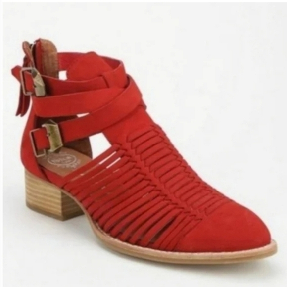 Jeffrey Campbell Red Strappy Sandals with Low Heel - Picture 12 of 12